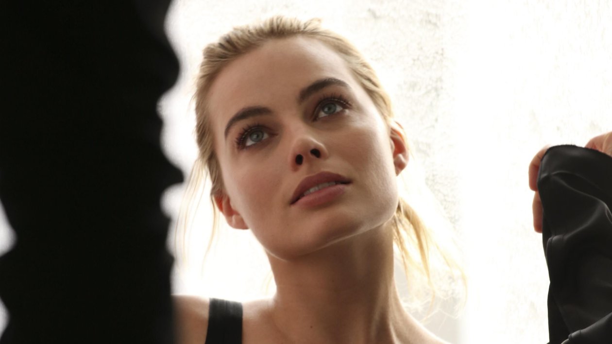 Margot Robbie Calvin Klien