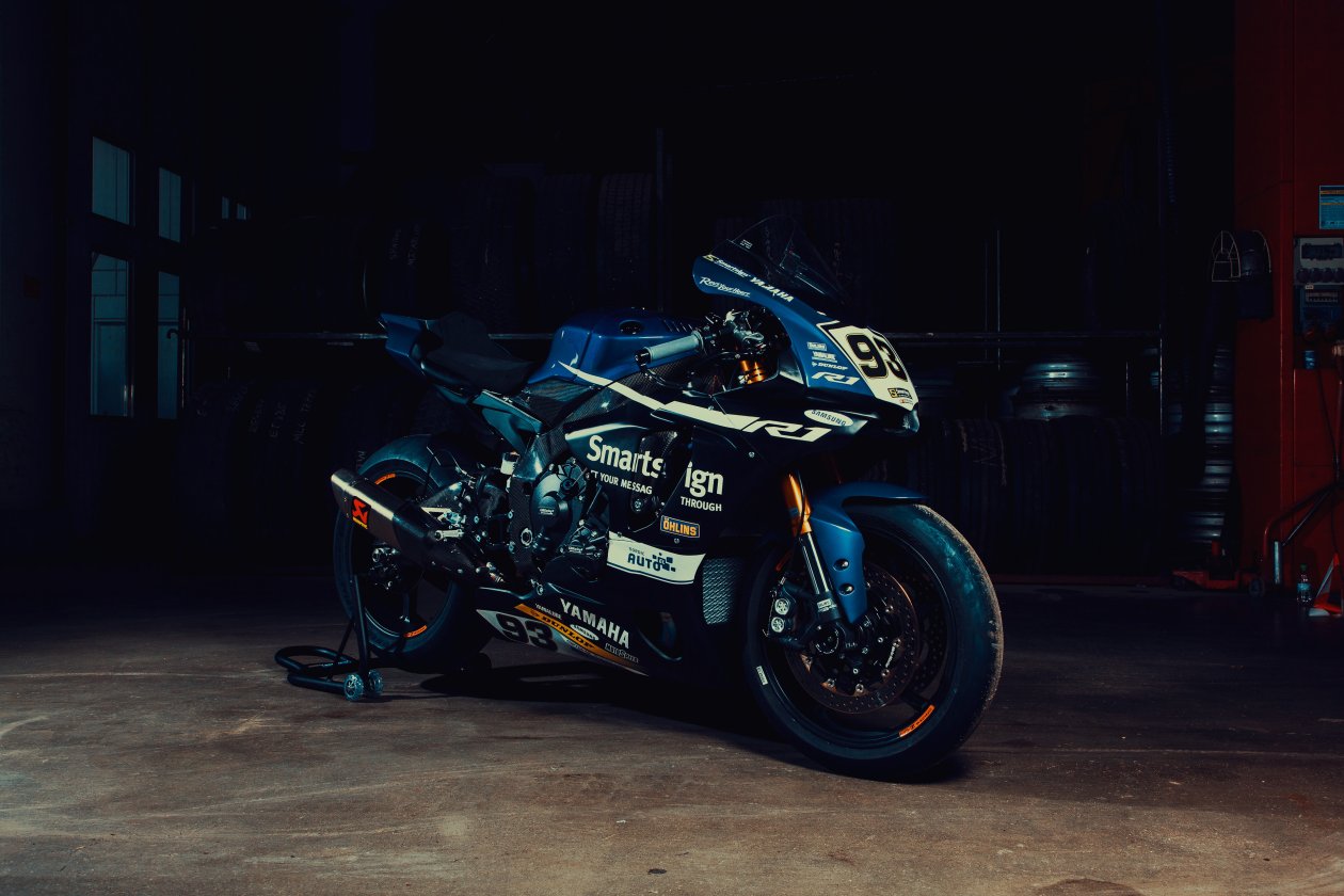 Fredrik Ericsson Yamaha R1 Front View