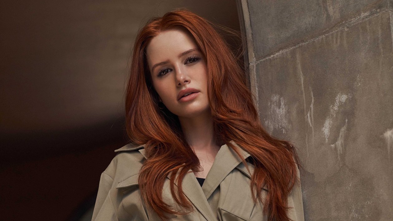 Madelaine Petsch 5k 2019