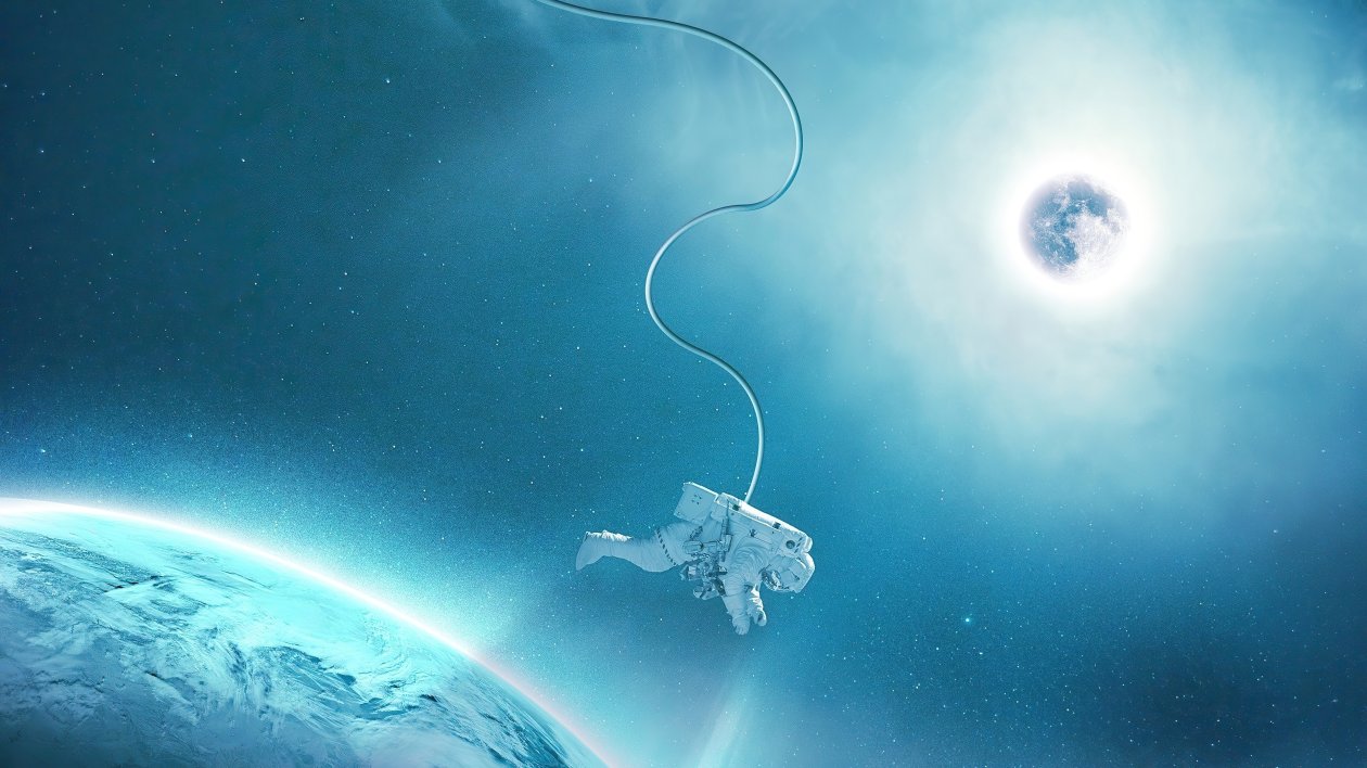 Astronaut Outside Planet 4k
