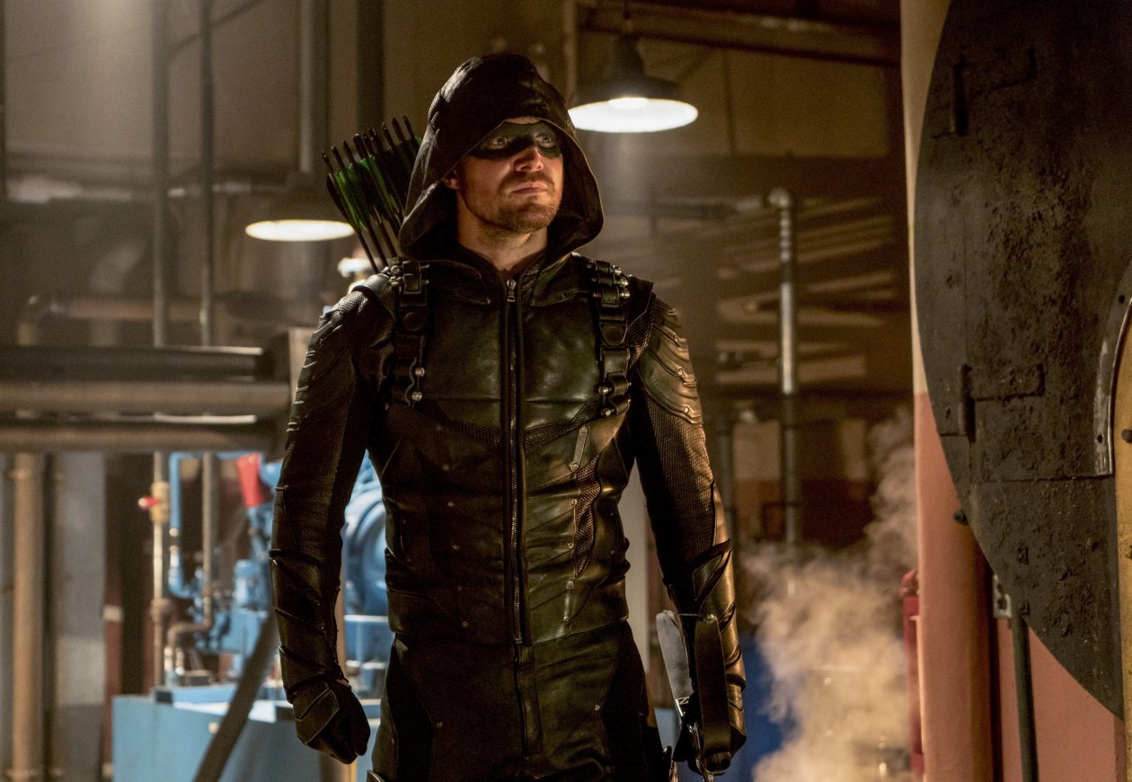 Oliver Queen As Arrow Season 6 2017 Episode 8