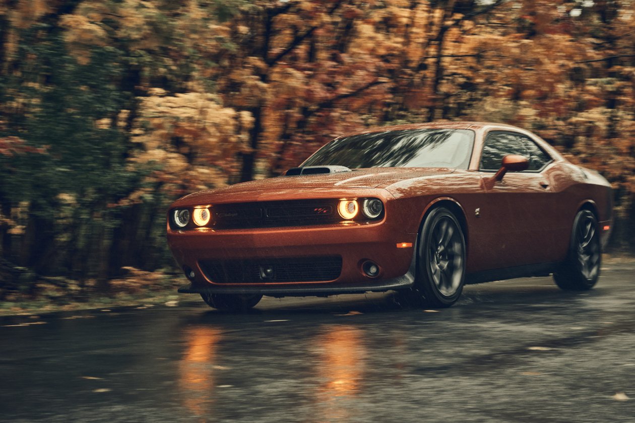 Dodge Challenger 8k