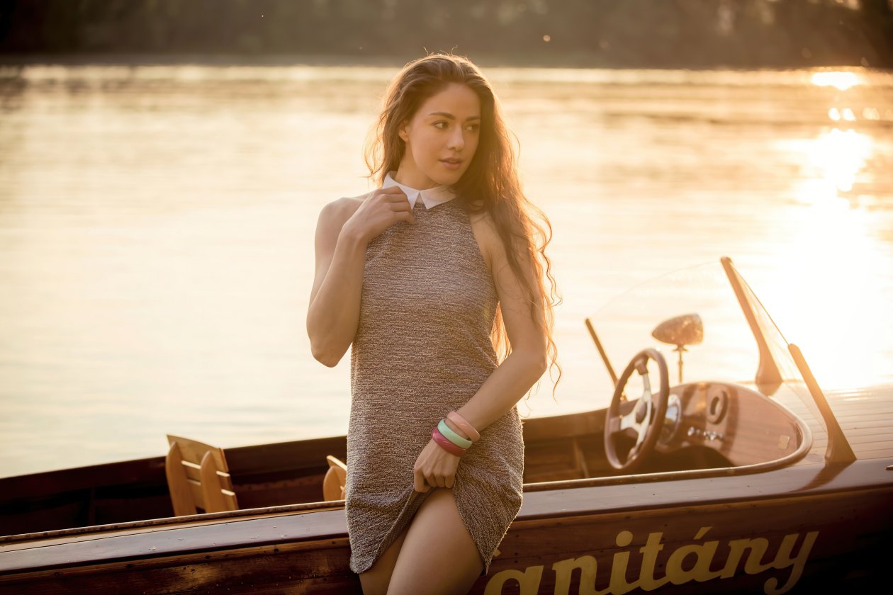 Joy Draiki Pose Dress 4k