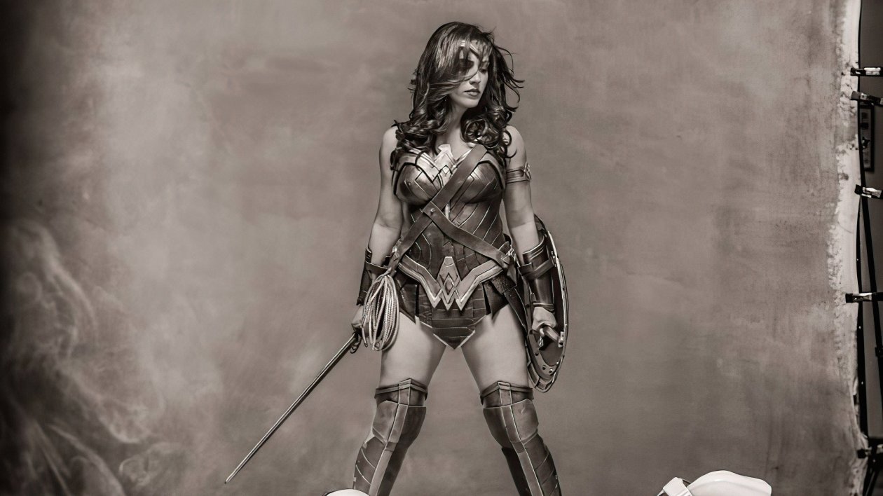 Wonder Woman Spartan Kick