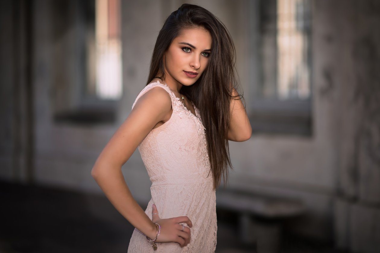 Black Hair Model Girl Depth Of Field 4k