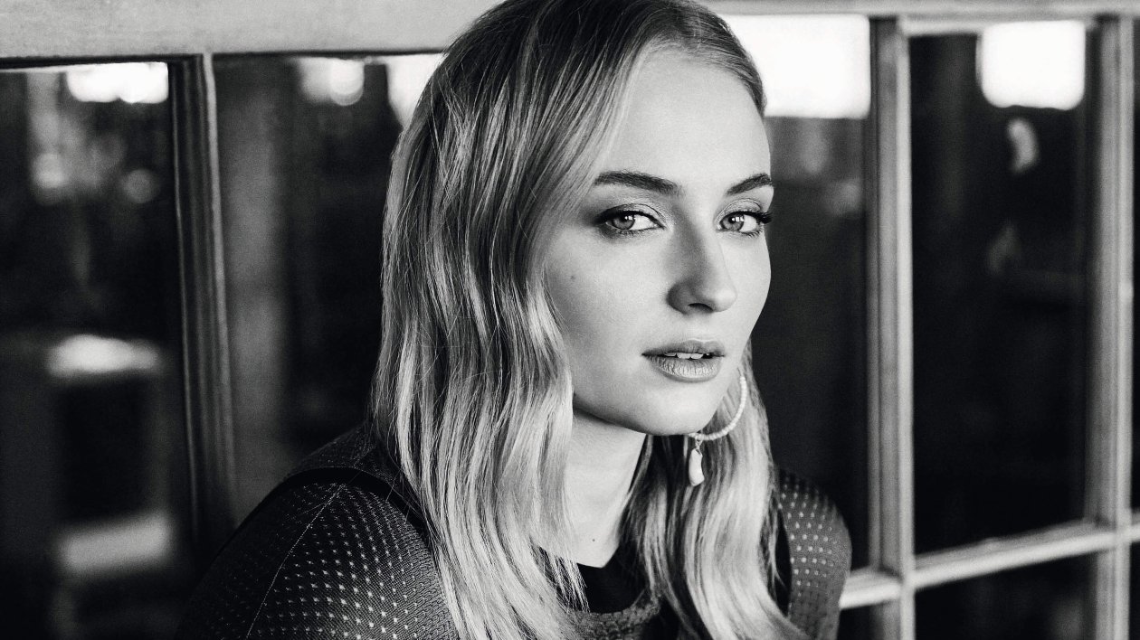 Sophie Turner Monochrome 4k 2019