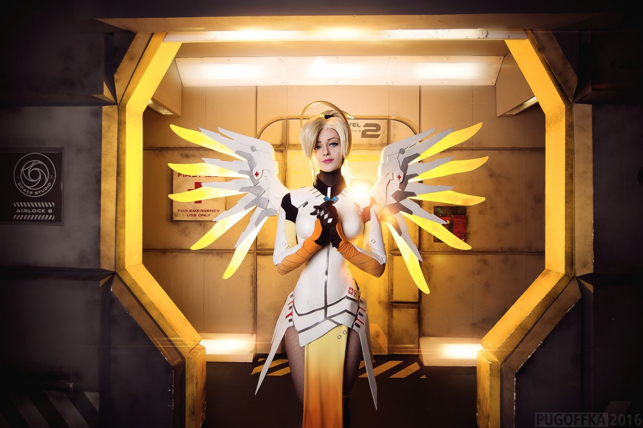 Mercy Cosplay Overwatch