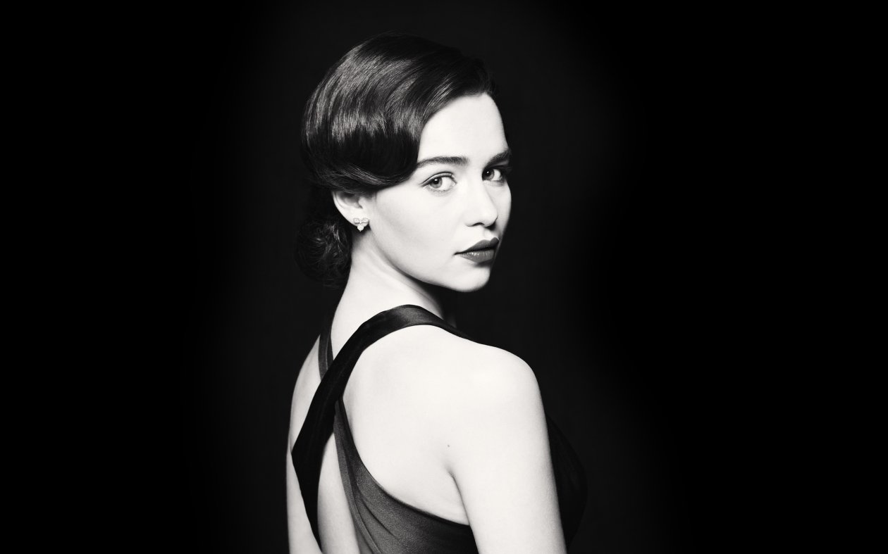 Emilia Clarke Monochrome 4k