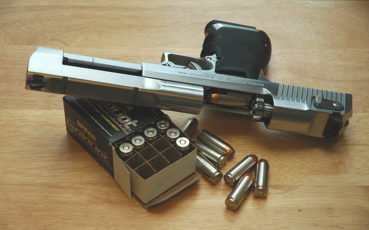 Gun Pistol