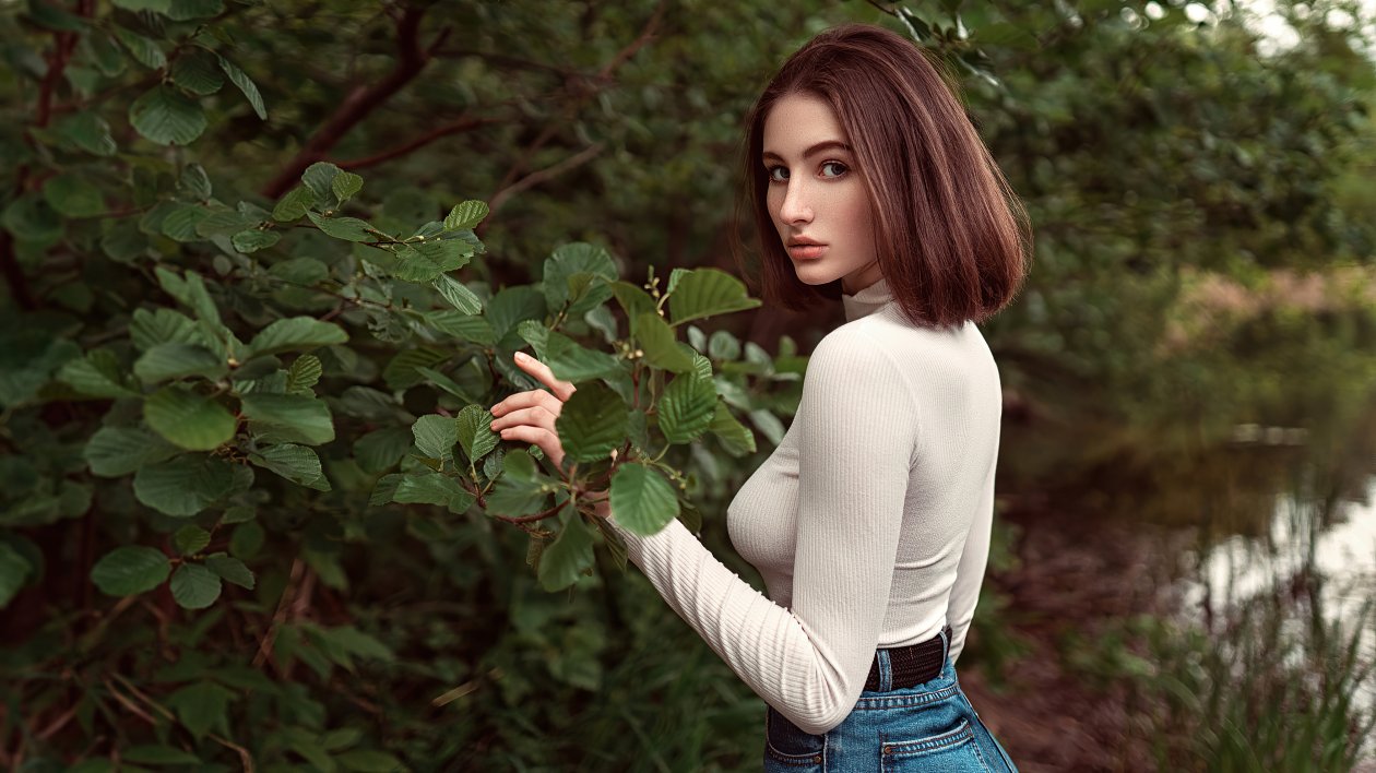 Straight Hair Girl Park 4k