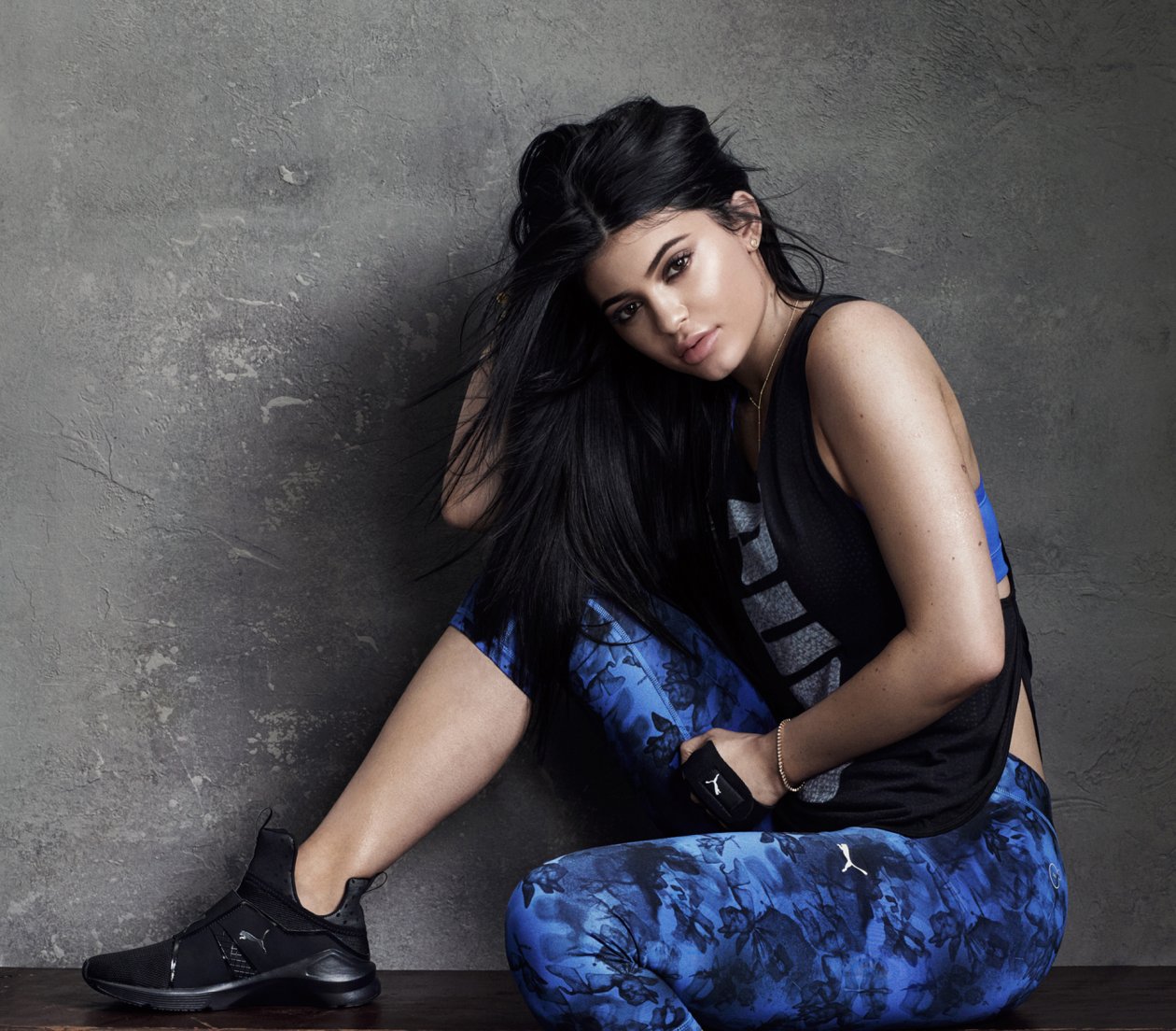 Kylie Jenner Puma 2018 HD