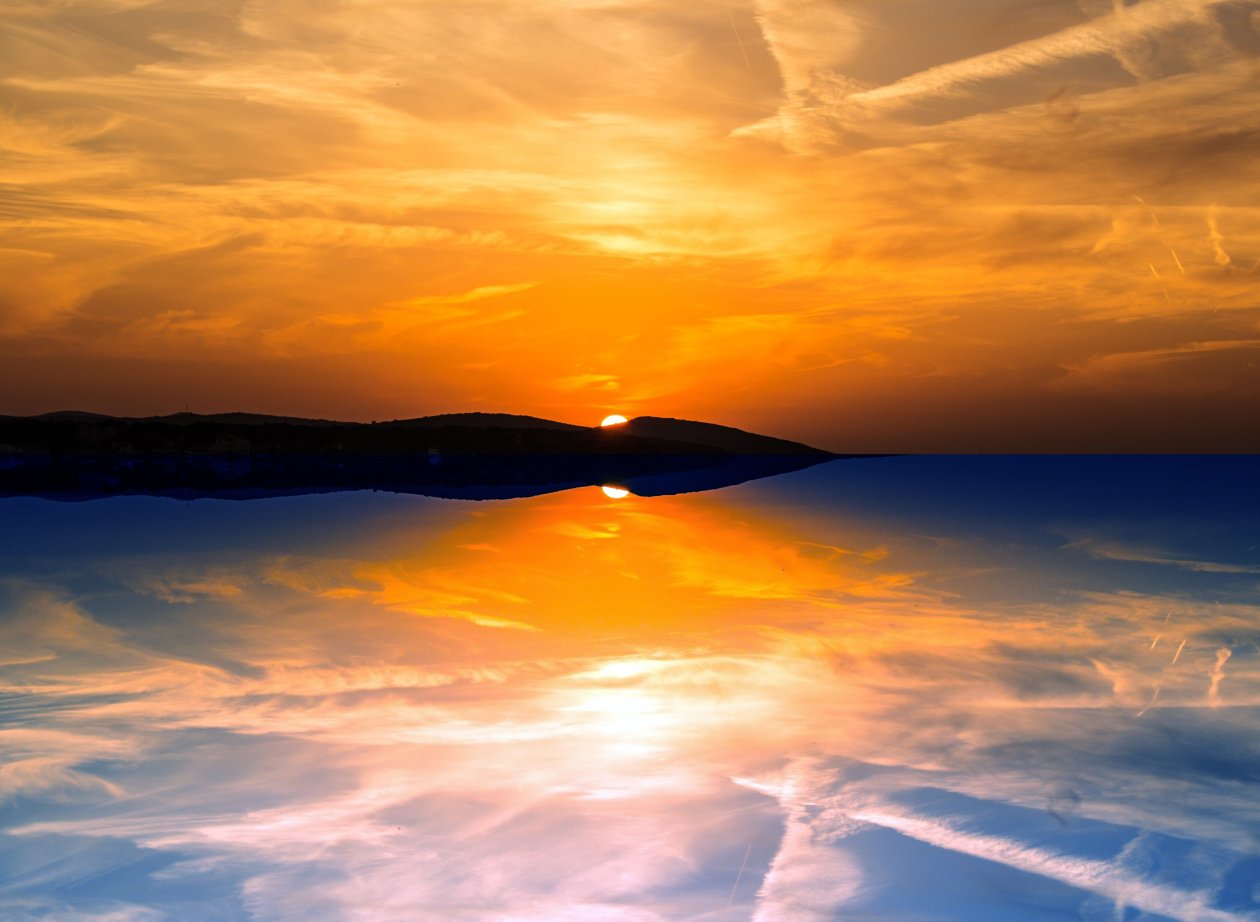 Dreamy Sunset Reflection Sea Clouds