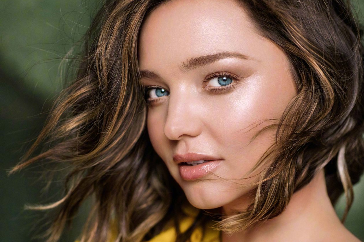 Miranda Kerr Harpers Bazzar China 2017