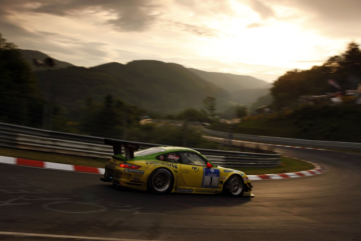 Porsche Gtr On Track