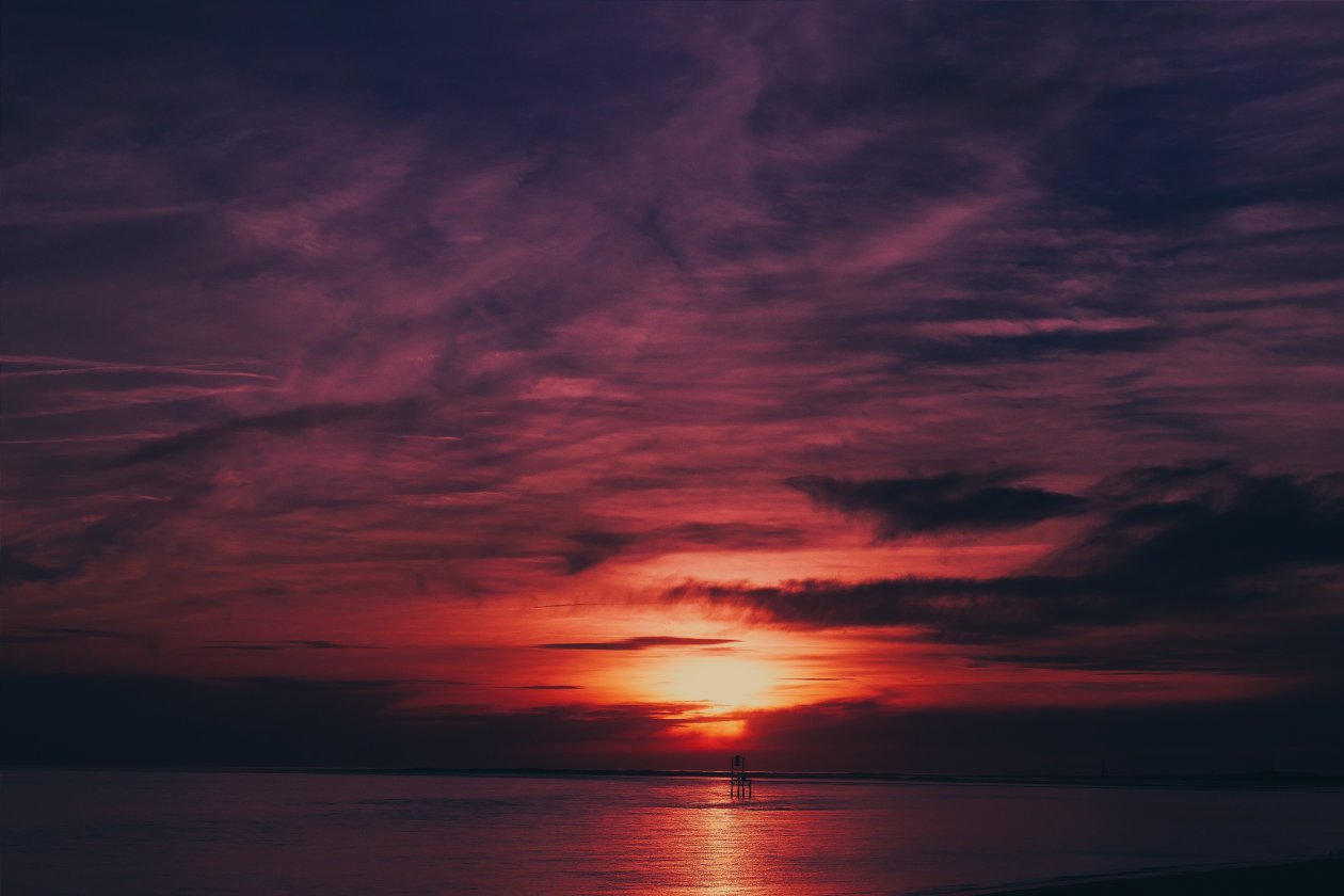 Sky Sea Flares Sunset Water Reflection 4k