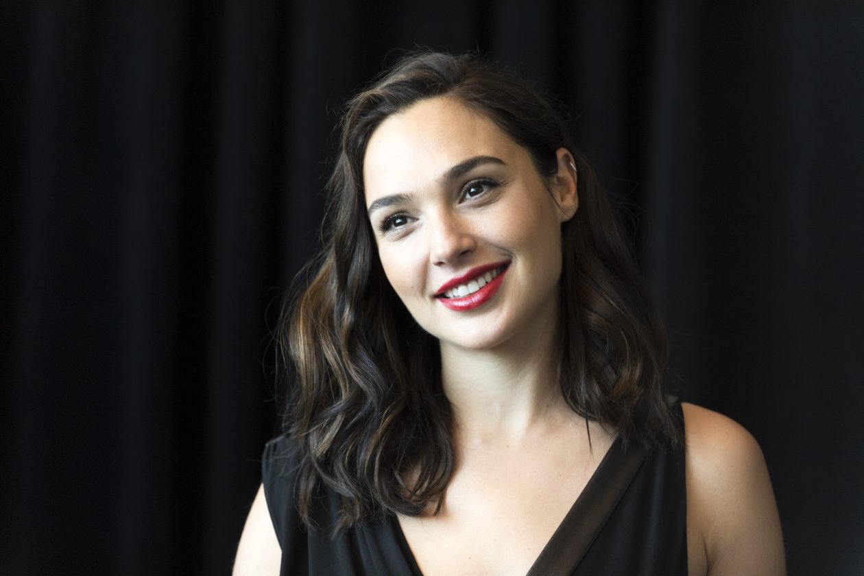 Gal Gadot Smiling 5k