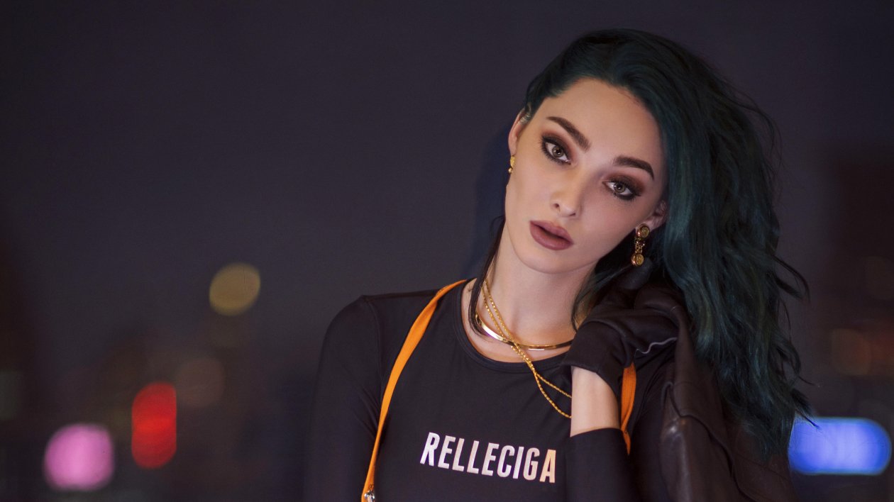 Emma Dumont FHM China Magazine Photoshoot 2019