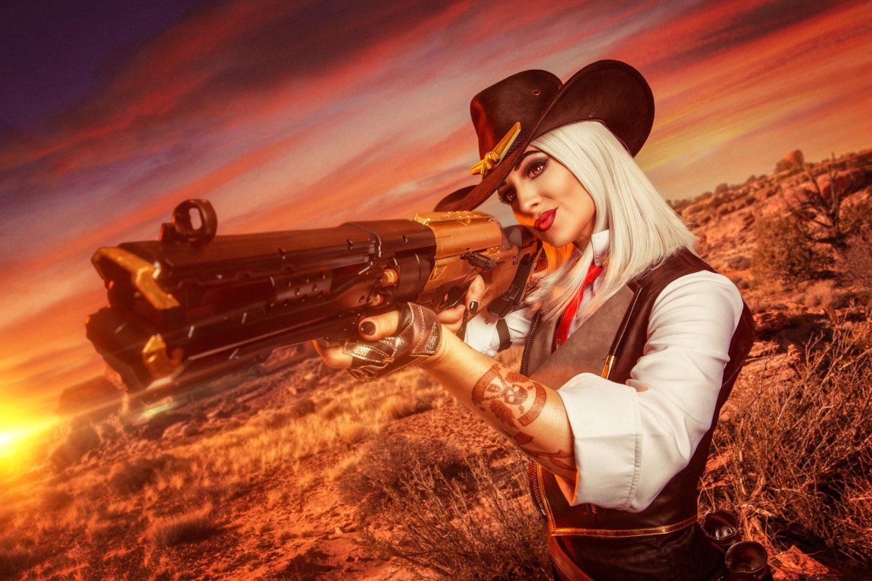 Ashe Overwatch Cosplay 5k