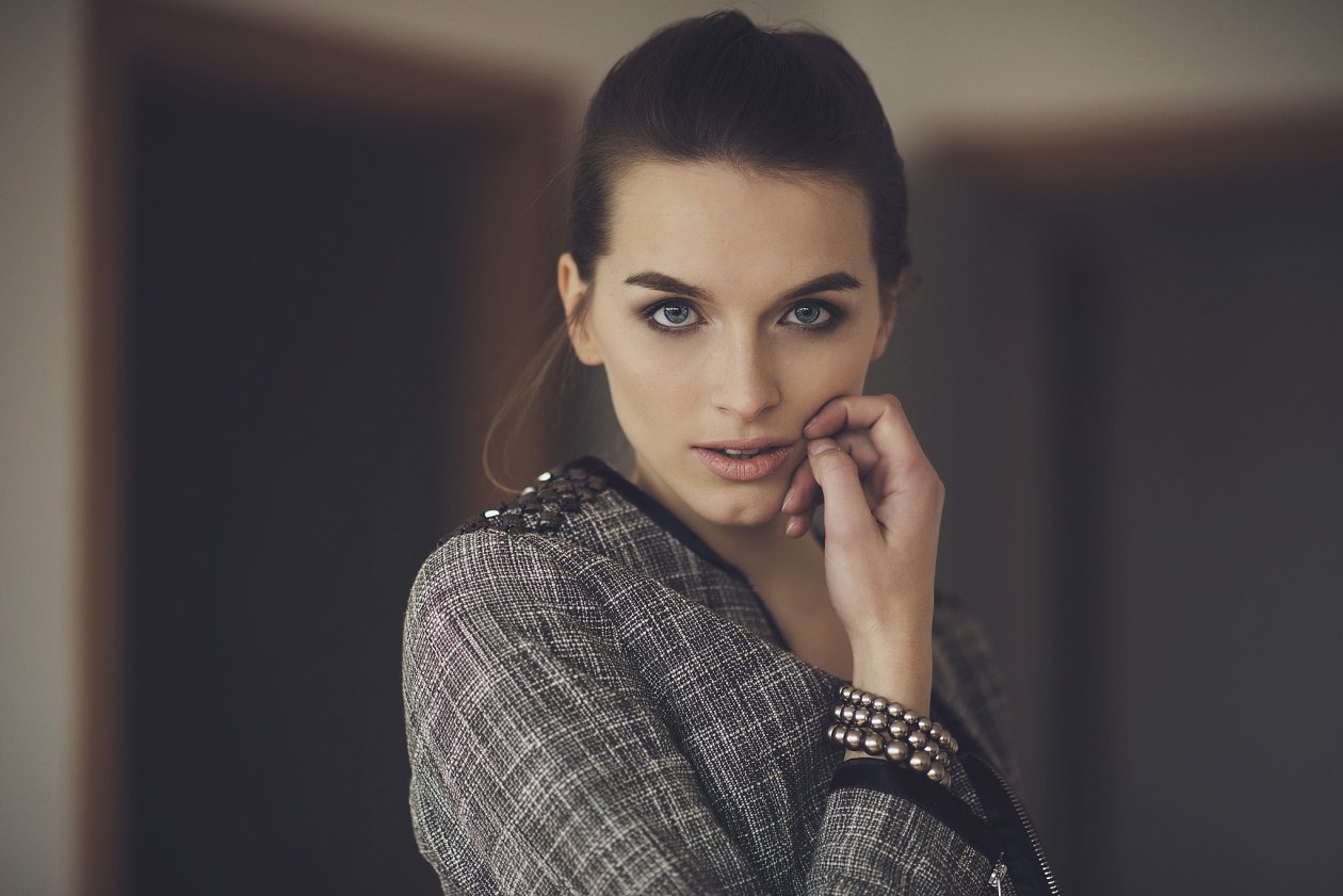 Girl Blue Eyes Hand On Face