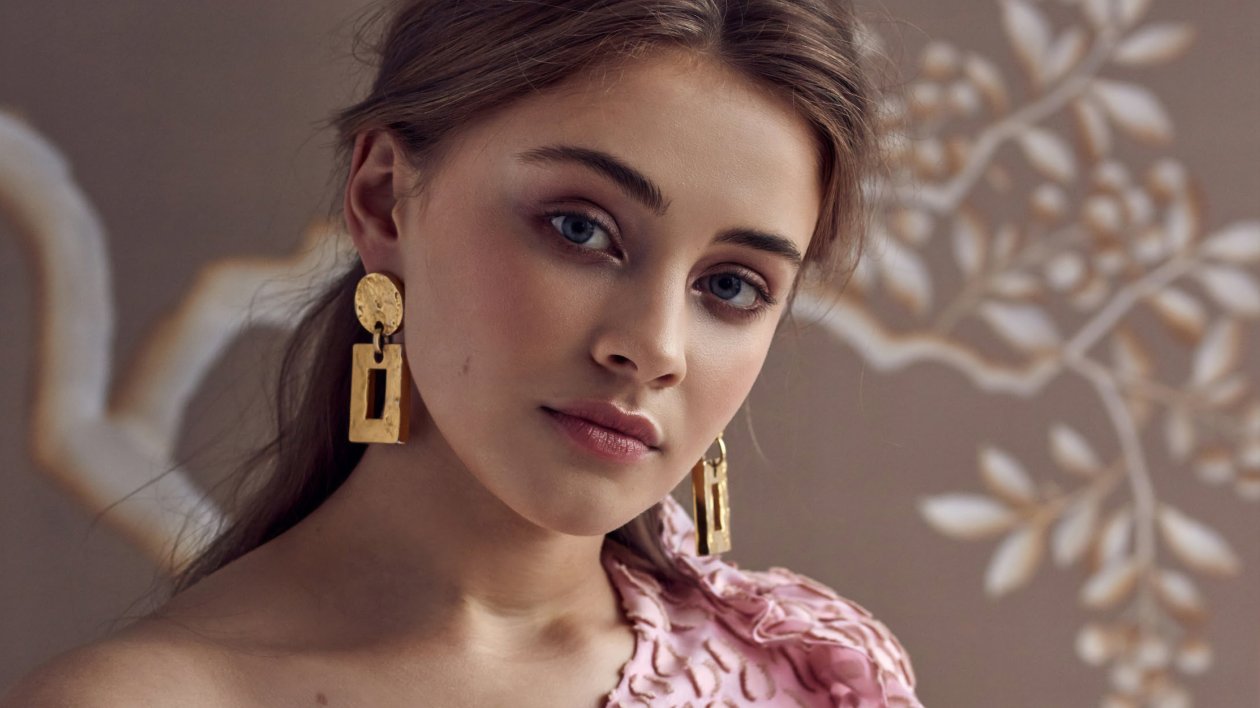 Josephine Langford Rose And Ivy Photoshoot 4k