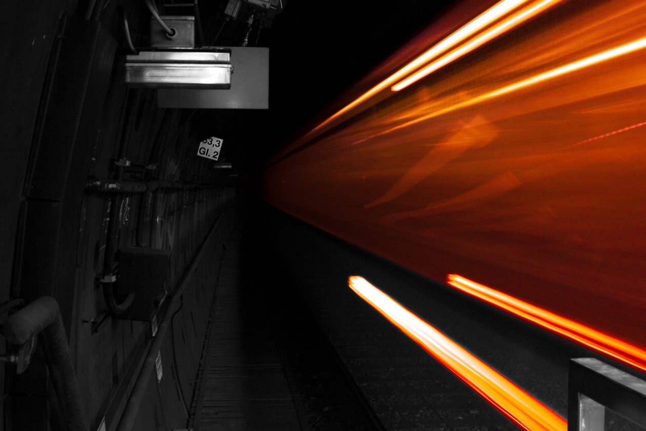 Long Exposure Tunnel Train 4k