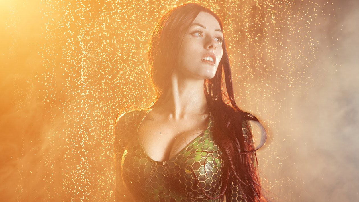 Mera Cosplay Girl 5k