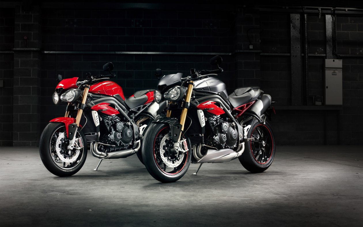 Triump Triple R