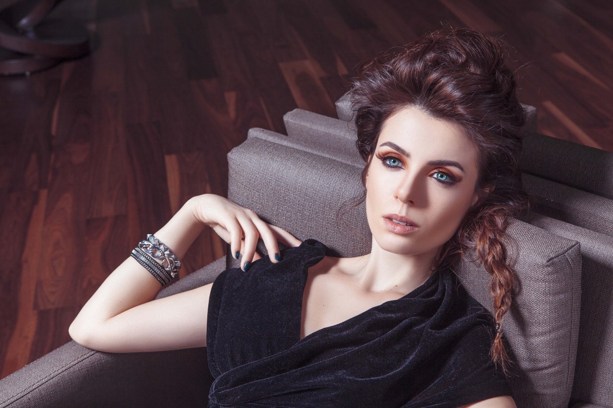Basak Parlak Blue Eyes