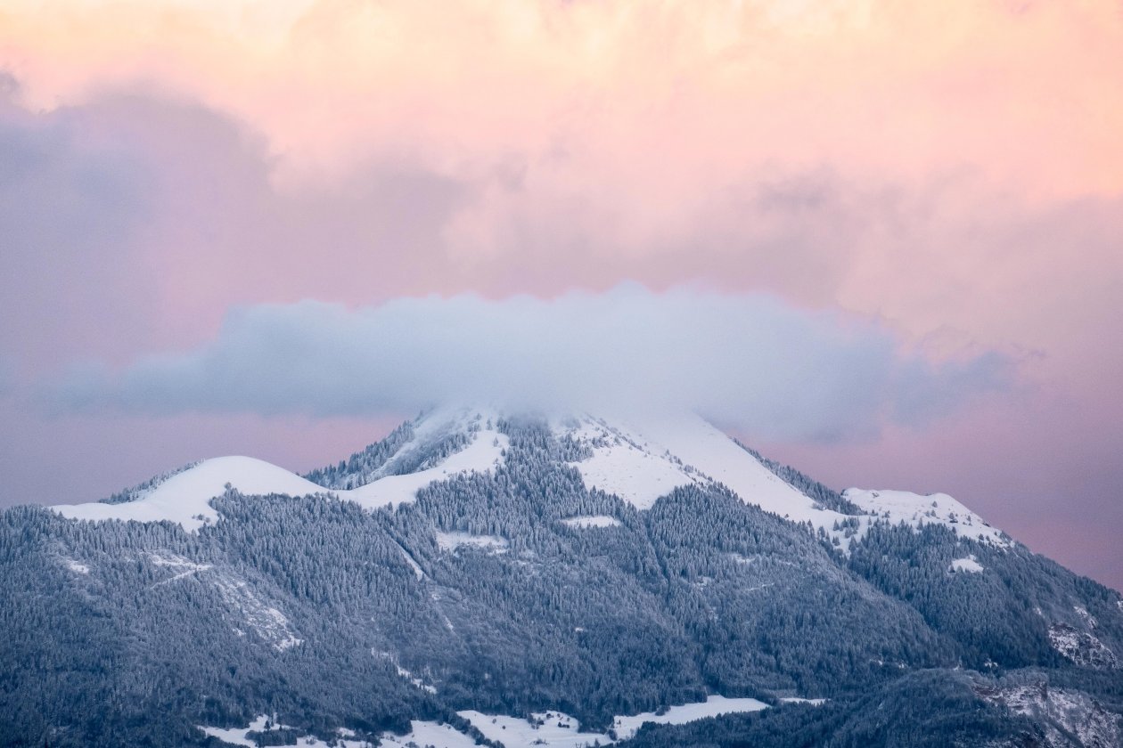 Clouds Mountains Peaks 5k