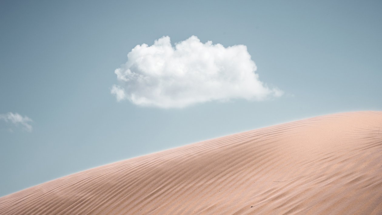 Lonely Cloud Above Desert 4k