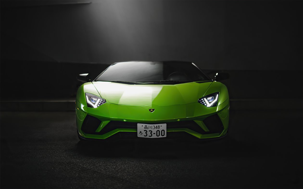 Green Lamborghini Aventador S Roadster 4k