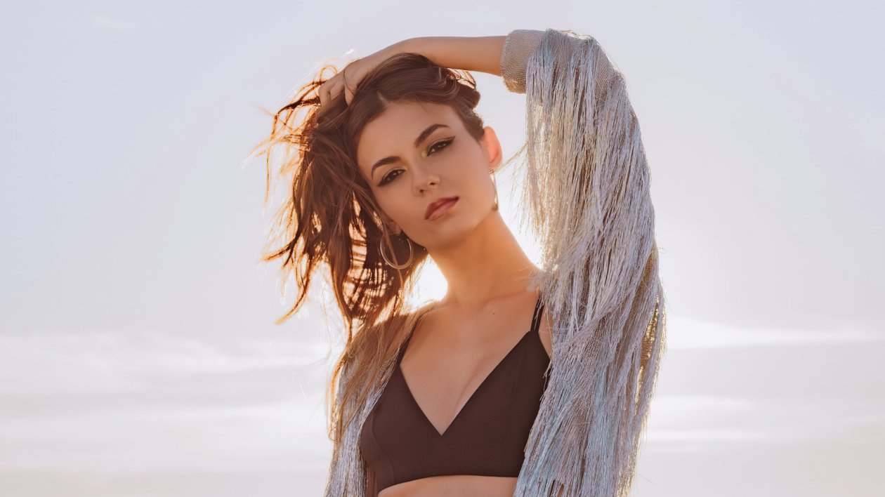 2021 Victoria Justice 4k