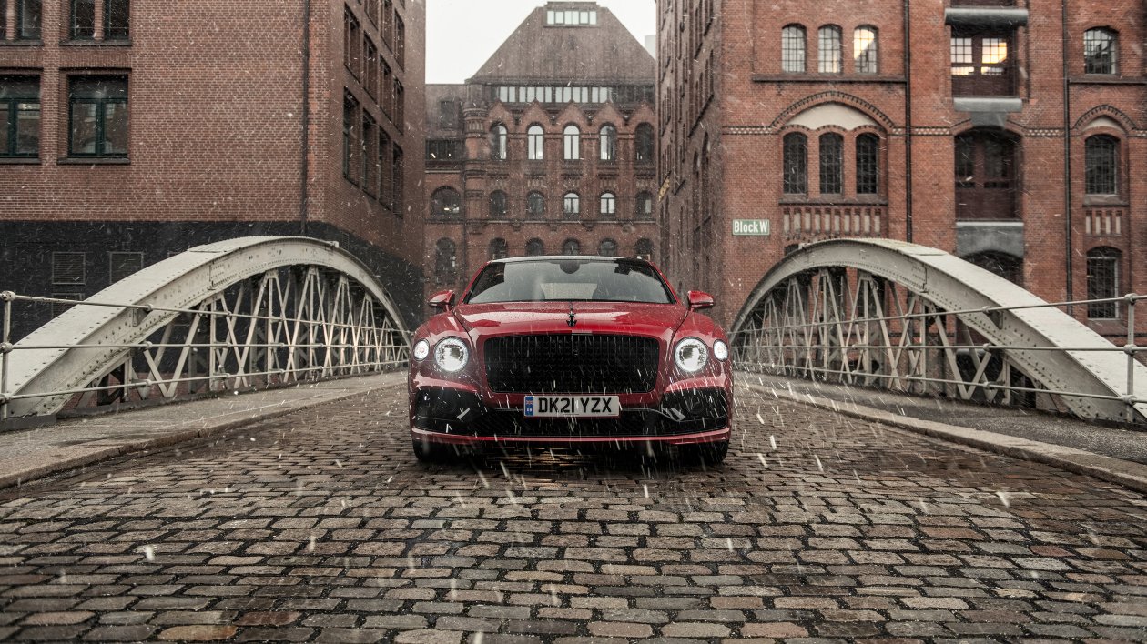 Bentley Flying Spur Front View 4k