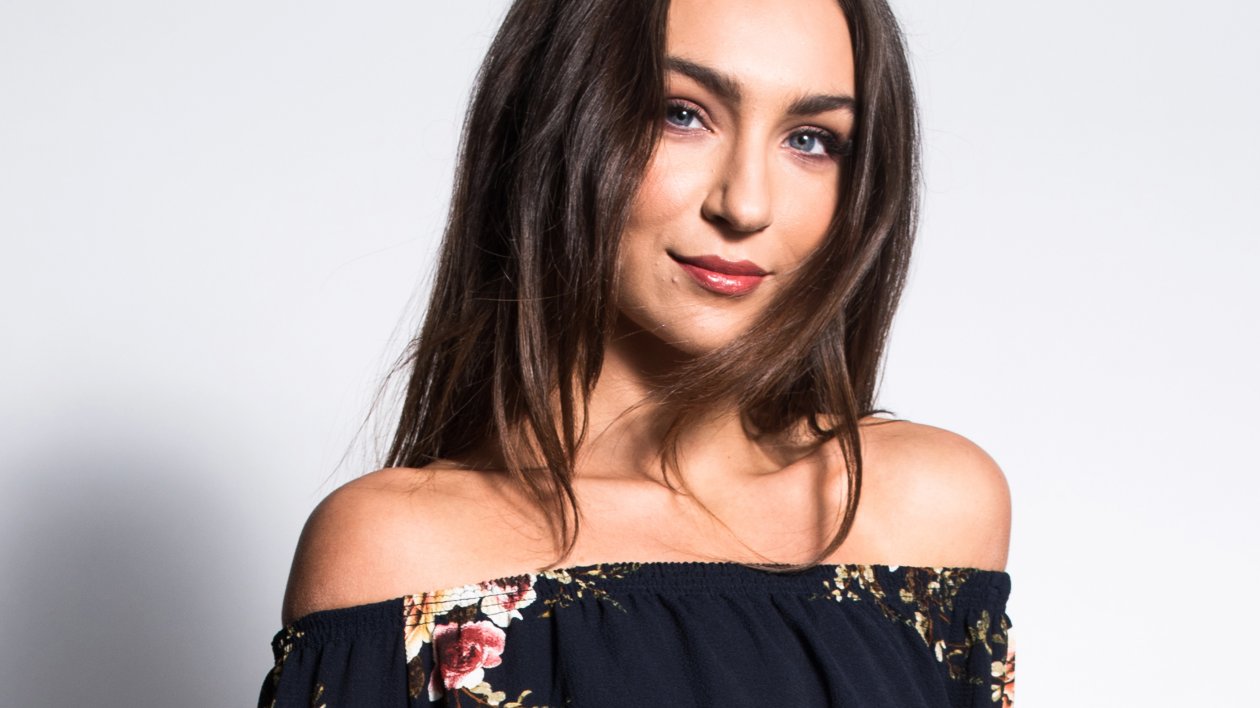 Blue Eye Girl Floral Bardot Top