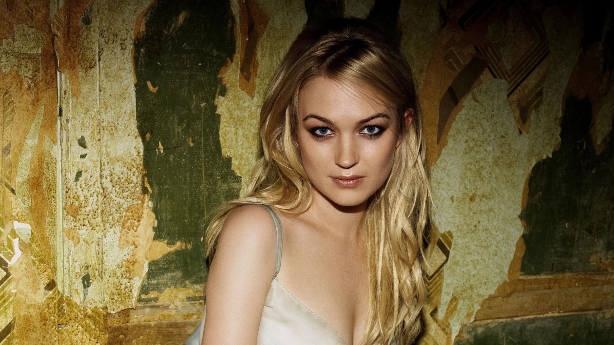 Fond d'écran Sophia Myles 2019