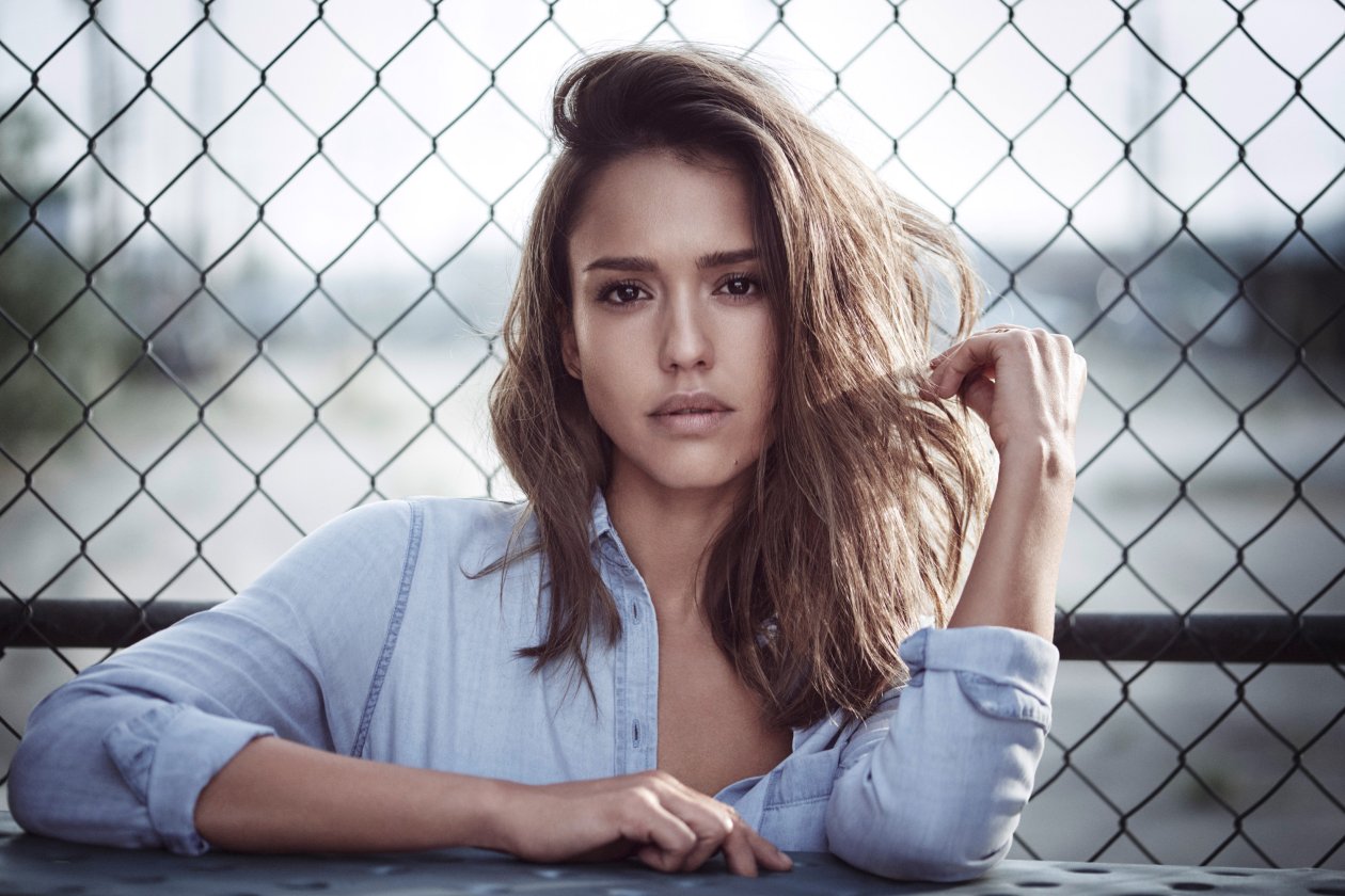 Jessica Alba Hair 2017