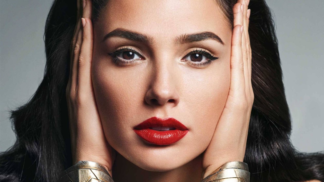 Gal Gadot As Wonder Woman New
