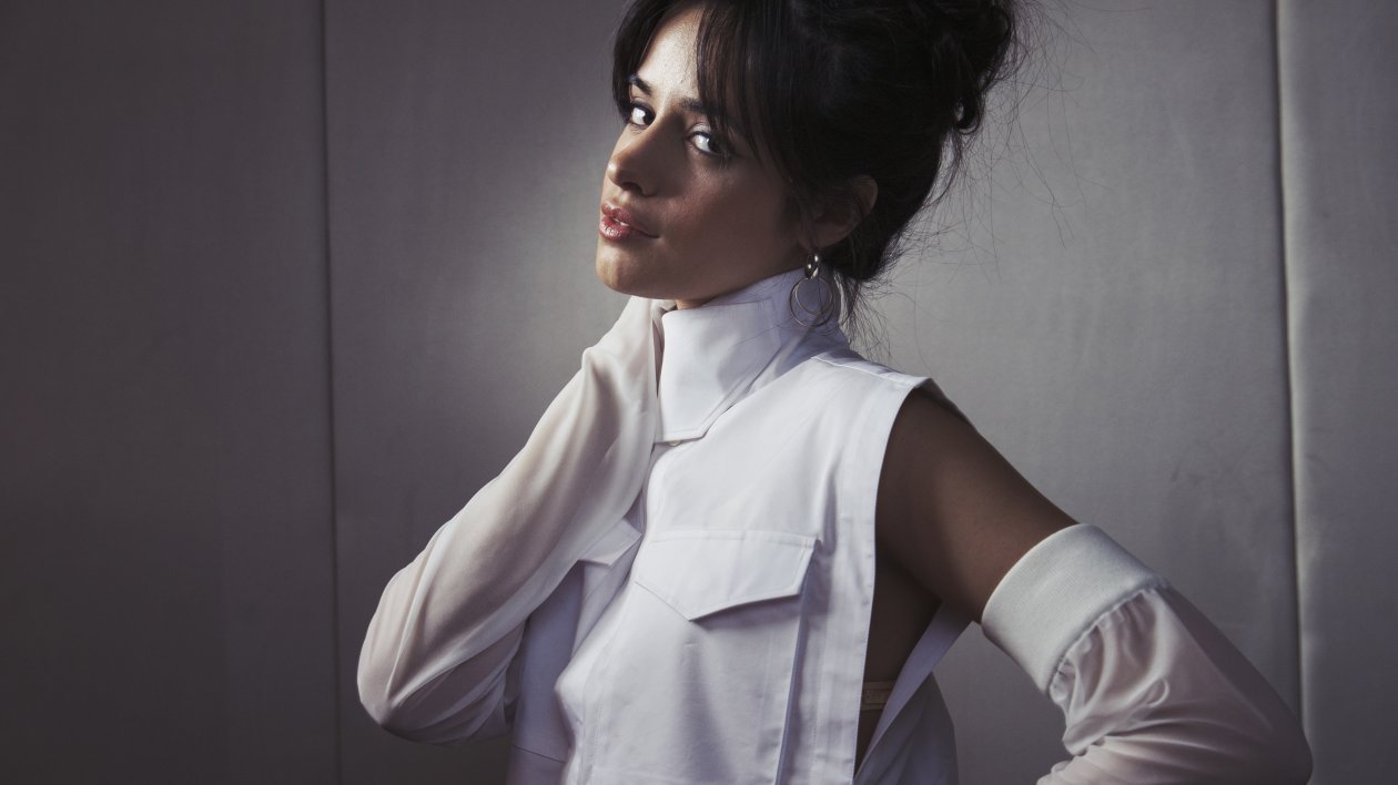 Camila Cabello Portrait Photoshoot 2018 4k