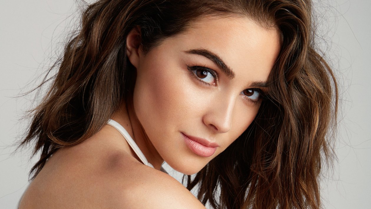 Olivia Culpo 2019 New