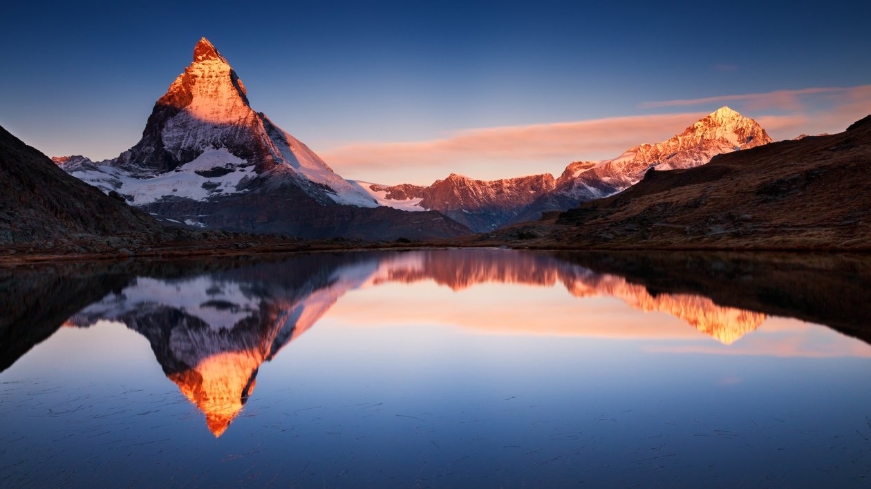 Apple Mountains