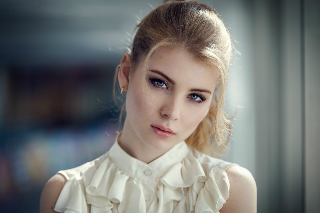 Irina Popova Close Up