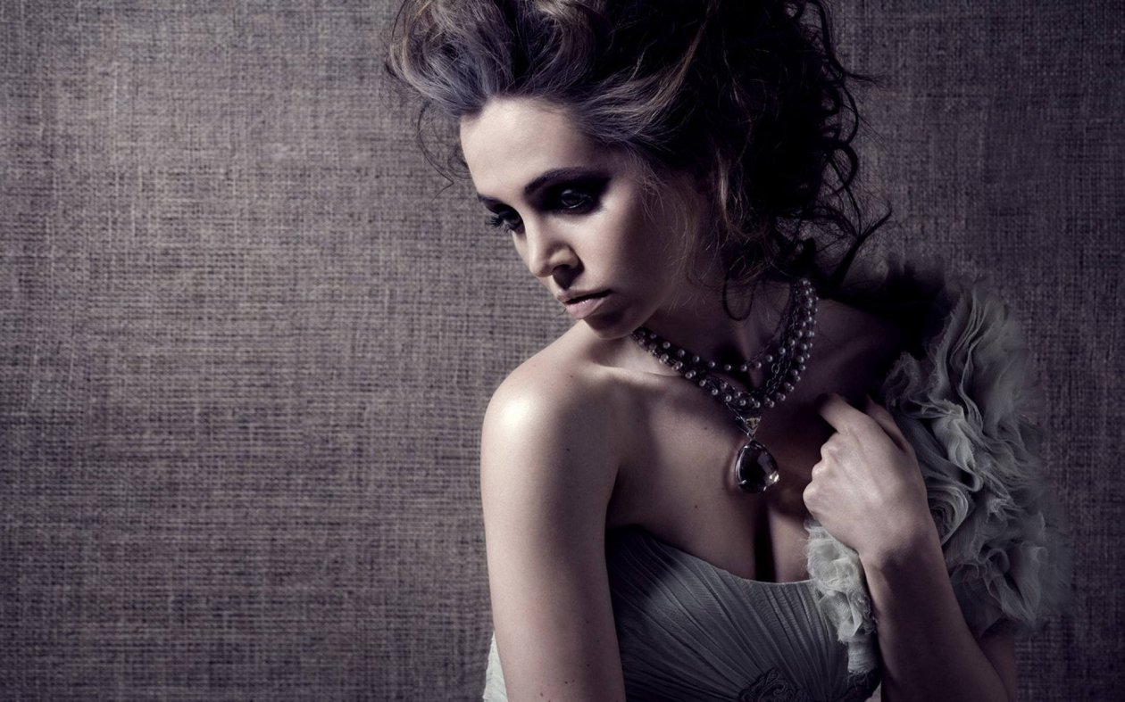 Eliza Dushku 1080p