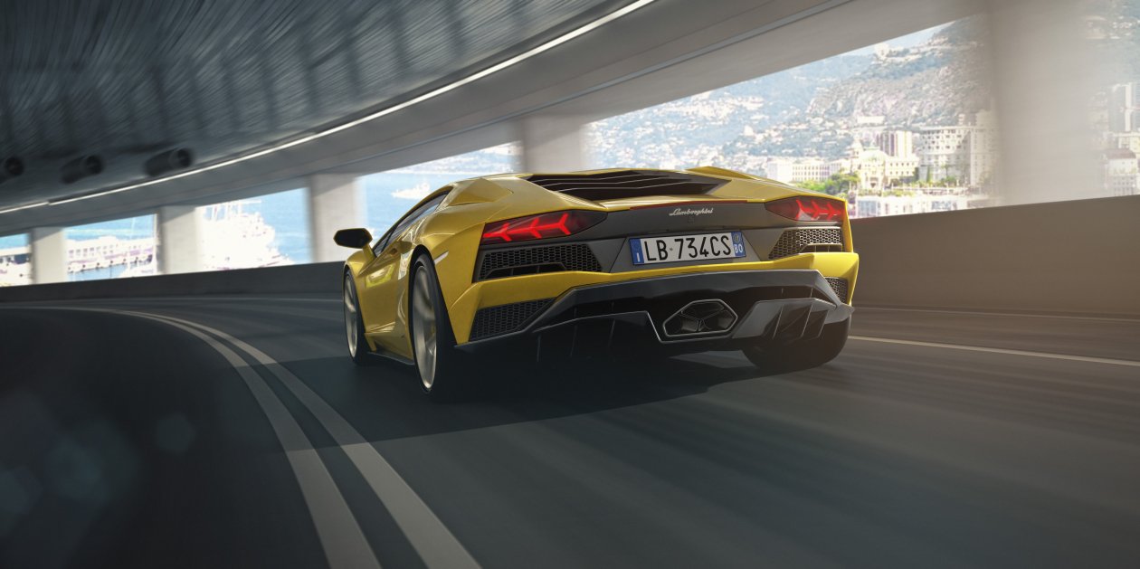 2017 Lamborghini Aventador S 8k