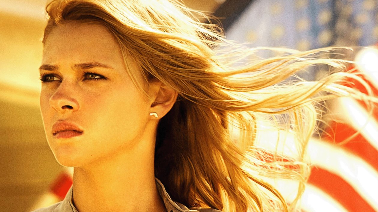 Nicola Peltz In Transformers Movie HD