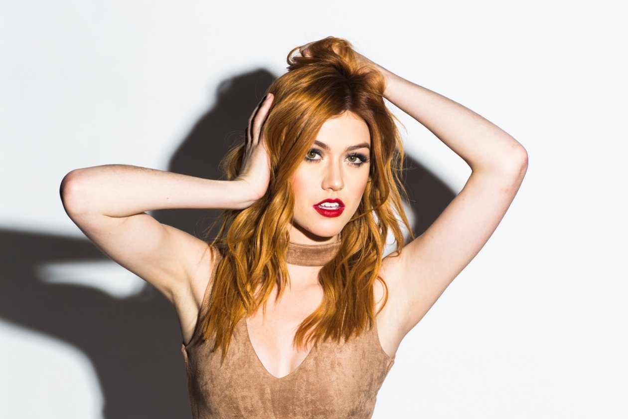Katherine McNamara 4k