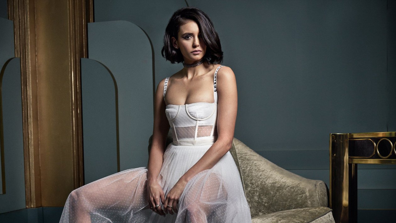 Nina Dobrev 2017