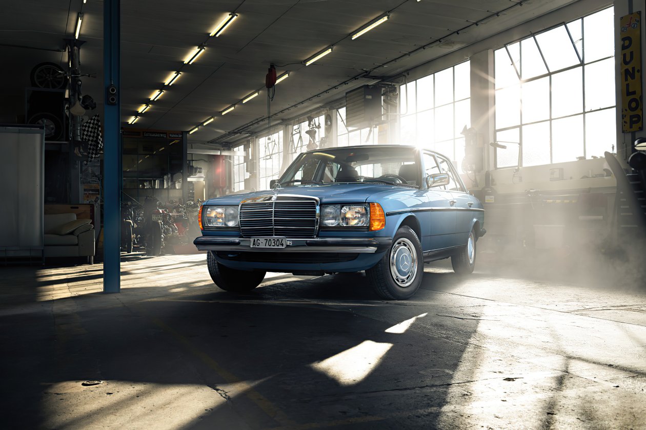Mercedes Benz W123 Classic Car