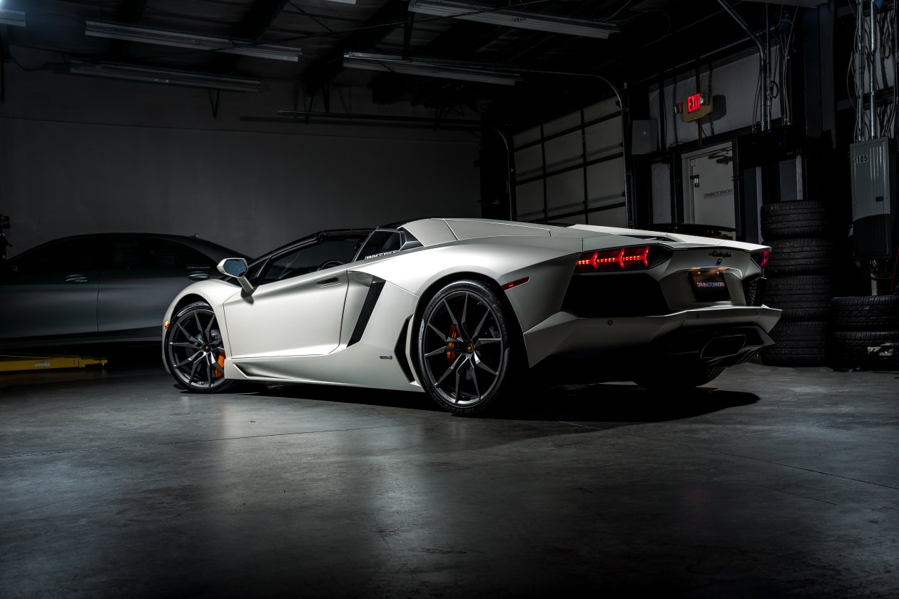 Lamborghini Aventador 5k New