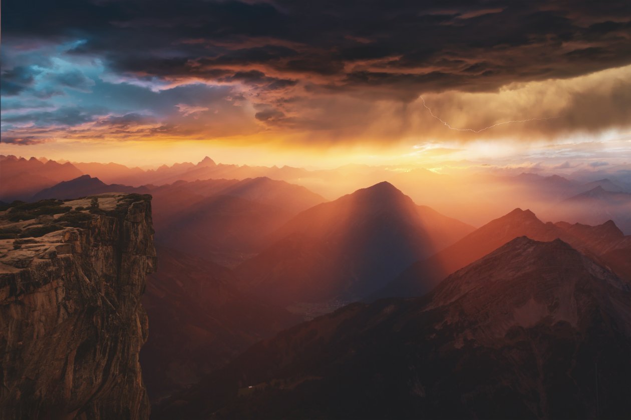 Dreamy Mountains Sunset 8k