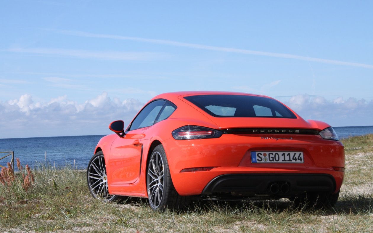 2017 Porsche 718 Cayman